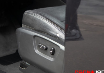Подержанный автомобиль Chevrolet Captiva 2014 года (18 фото)