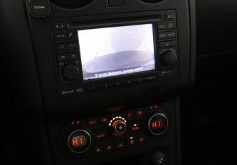 Подержанный автомобиль Nissan Qashqai 2012 года (9 фото)