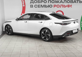 Подержанный автомобиль Changan Lamore 2024 года (6 фото)