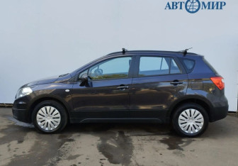 Подержанный автомобиль Suzuki SX4 Hatchback 2014 года (8 фото)