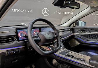 Подержанный автомобиль Exeed TXL 2023 года (15 фото)