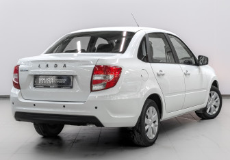Подержанный автомобиль LADA (ВАЗ) Granta Sedan 2022 года (5 фото)