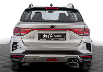 Подержанный автомобиль Kia Rio Hatchback 2021 года (6 фото)