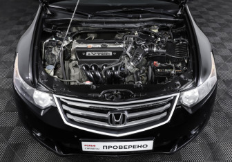 Подержанный автомобиль Honda Accord Sedan 2010 года (9 фото)