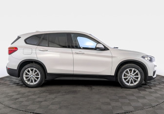Подержанный автомобиль BMW X1 2018 года (4 фото)