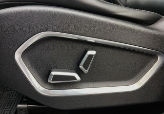 Подержанный автомобиль Geely Atlas Pro 2023 года (22 фото)