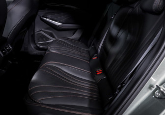 Подержанный автомобиль Geely Preface 2024 года (10 фото)