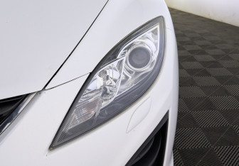 Подержанный автомобиль Mazda 6 Liftback 2012 года (17 фото)