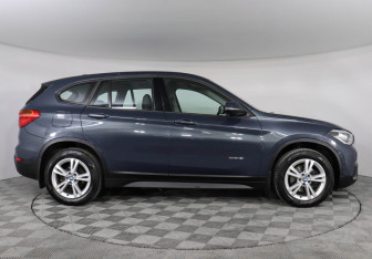 Подержанный автомобиль BMW X1 2016 года (6 фото)