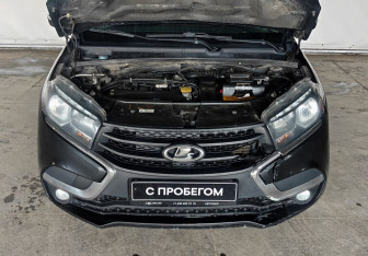 Подержанный автомобиль LADA (ВАЗ) XRAY 2016 года (17 фото)