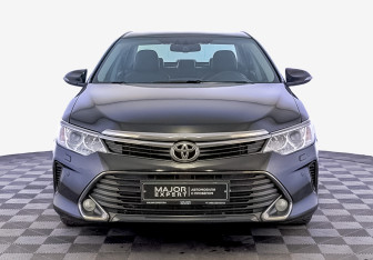 Подержанный автомобиль Toyota Camry Sedan 2015 года (2 фото)