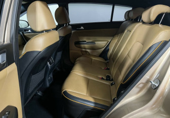 Подержанный автомобиль Kia Sportage 2018 года (9 фото)