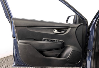 Подержанный автомобиль Kia Rio Hatchback 2021 года (19 фото)