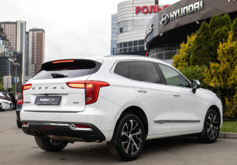 Подержанный автомобиль Haval Jolion 2021 года (4 фото)