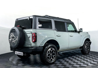 Подержанный автомобиль Ford Bronco 2022 года (5 фото)