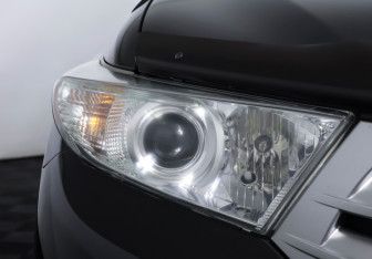 Подержанный автомобиль Toyota Highlander 2012 года (21 фото)