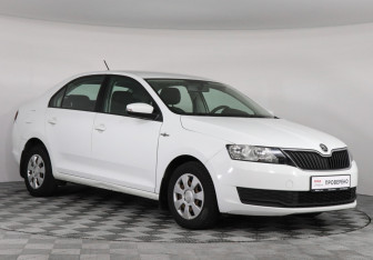 Подержанный автомобиль Skoda Rapid Liftback 2019 года (3 фото)
