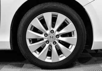 Подержанный автомобиль Honda Accord Sedan 2013 года (8 фото)