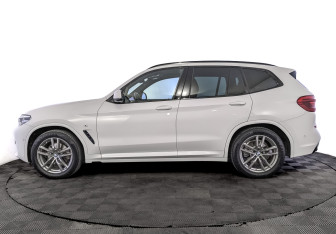 Подержанный автомобиль BMW X3 2020 года (8 фото)