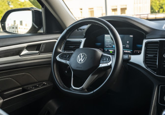 Подержанный автомобиль Volkswagen Teramont 2021 года (10 фото)