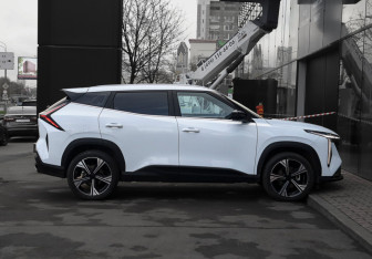 Подержанный автомобиль Geely Cityray 2024 года (4 фото)