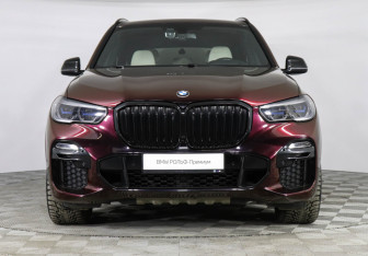 Подержанный автомобиль BMW X5 2020 года (3 фото)