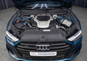Подержанный автомобиль Audi A7 2019 года (9 фото)