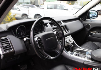 Подержанный автомобиль Land Rover Range Rover Sport 2014 года (7 фото)