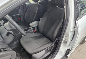 Подержанный автомобиль Ford Focus Hatchback 2018 года (19 фото)