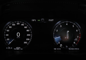 Подержанный автомобиль Volvo XC60 2021 года (13 фото)