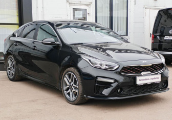 Подержанный автомобиль Kia Cerato Sedan 2020 года (3 фото)