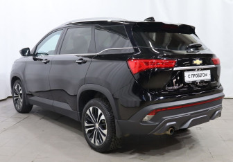 Подержанный автомобиль Chevrolet Captiva 2022 года (6 фото)