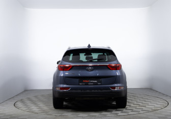Подержанный автомобиль Kia Sportage 2016 года (6 фото)