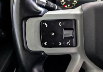 Подержанный автомобиль Land Rover Defender Suv 2021 года (27 фото)