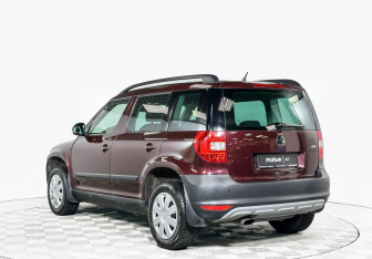 Подержанный автомобиль Skoda Yeti 2012 года (11 фото)