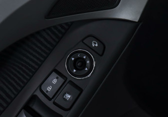 Подержанный автомобиль Hyundai Elantra Sedan 2012 года (15 фото)