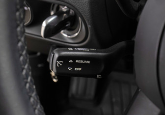 Подержанный автомобиль Porsche Macan 2021 года (20 фото)