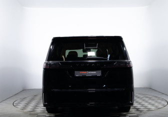 Подержанный автомобиль Voyah Dream 2023 года (5 фото)