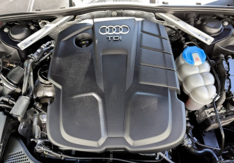 Подержанный автомобиль Audi A4 Wagon 2018 года (9 фото)
