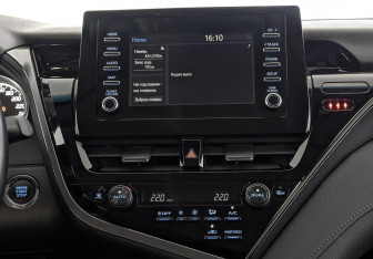Подержанный автомобиль Toyota Camry Sedan 2021 года (17 фото)