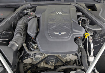 Подержанный автомобиль Genesis G90 2021 года (9 фото)