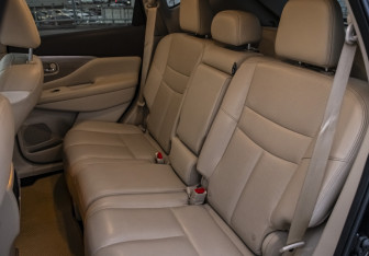Подержанный автомобиль Nissan Murano Suv 2021 года (14 фото)