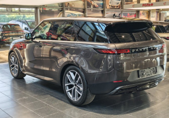 Новый Land Rover Range Rover Sport 2025 (4 фото)