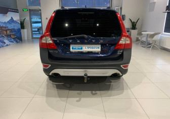 Подержанный автомобиль Volvo XC70 2012 года (5 фото)