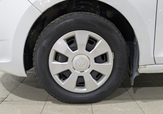 Подержанный автомобиль Skoda Rapid Liftback 2019 года (12 фото)