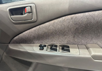 Подержанный автомобиль Toyota Corona Sedan 1998 года (13 фото)