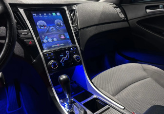 Подержанный автомобиль Hyundai Sonata 2012 года (12 фото)