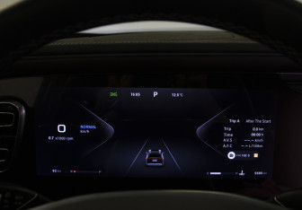 Подержанный автомобиль Exeed VX 2023 года (11 фото)