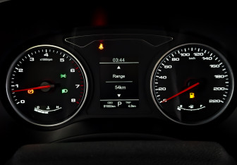 Подержанный автомобиль Москвич 3 2023 года (13 фото)