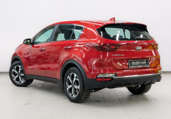 Подержанный автомобиль Kia Sportage 2018 года (7 фото)